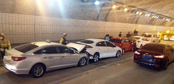 남천면 국도에서 5중 충돌 사고 발생