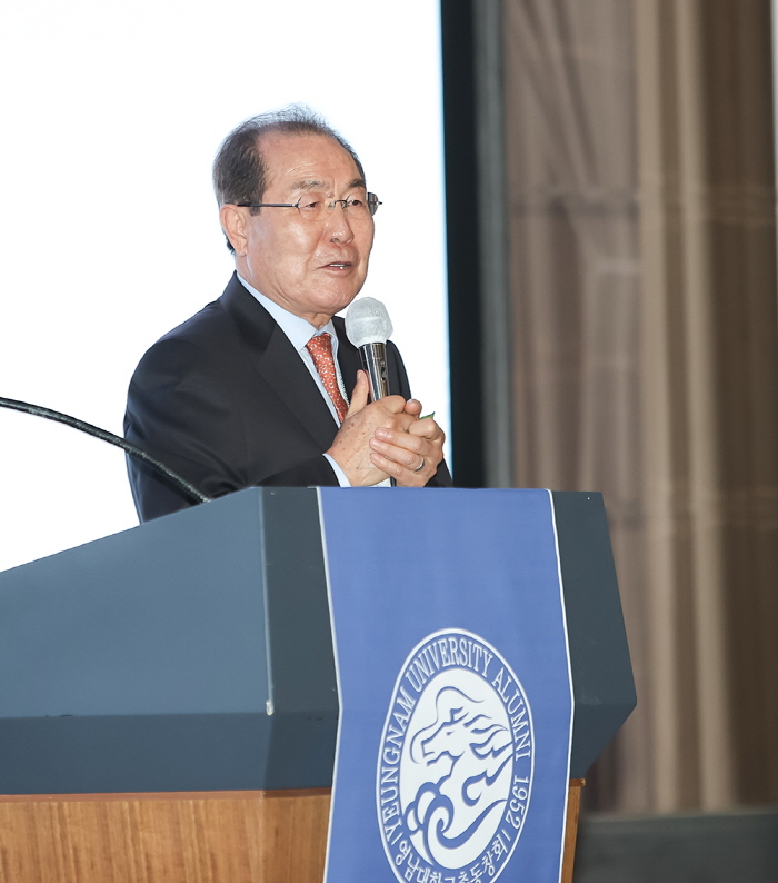 윤동한 한국콜마 회장, 영남대 총동창회장 선출