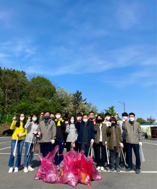 시청 회계과, 남매근린공원 환경정비 봉사활동