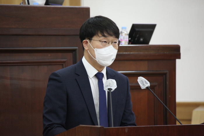 “참혹한 학교폭력에 관심 가져달라”