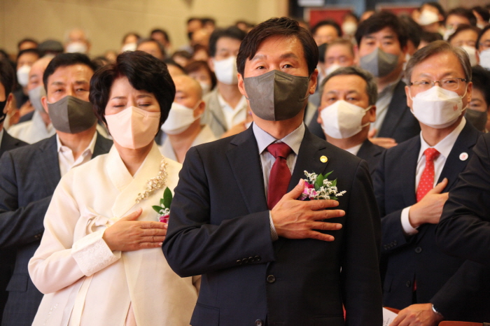 “시민중심 행복경산 꽃 피우겠다!”