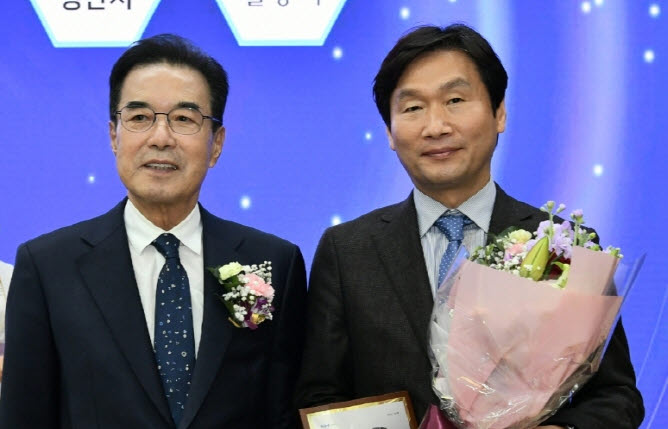 조현일 시장 ‘지역농업발전 선도인상’ 수상