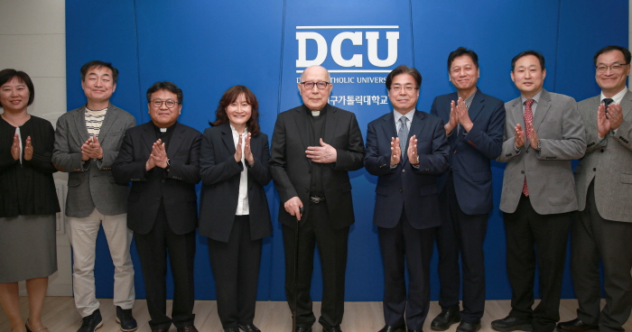 정은규 몬시뇰, 장학기금 20억원 기탁