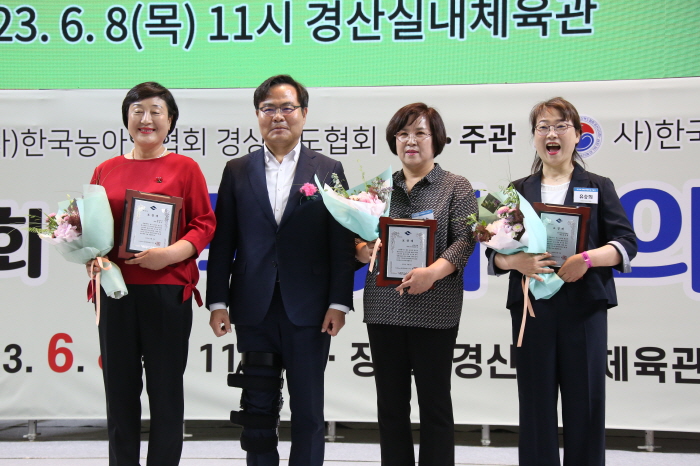 “꽃 피우다! 농아인이 행복한 세상!!”