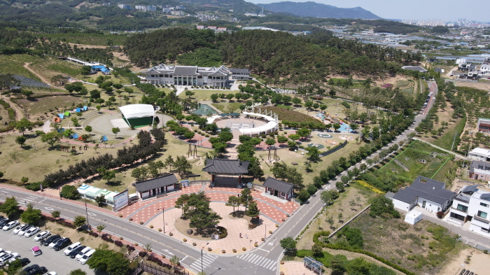 대왕산과 삼성산을 품은 산의 고장 남산면