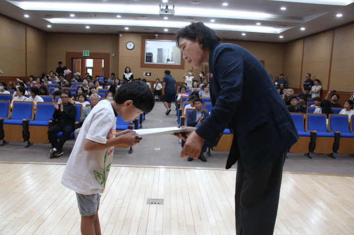 ‘제8회 삼성현 백일장·미술대회’ 시상식 열려