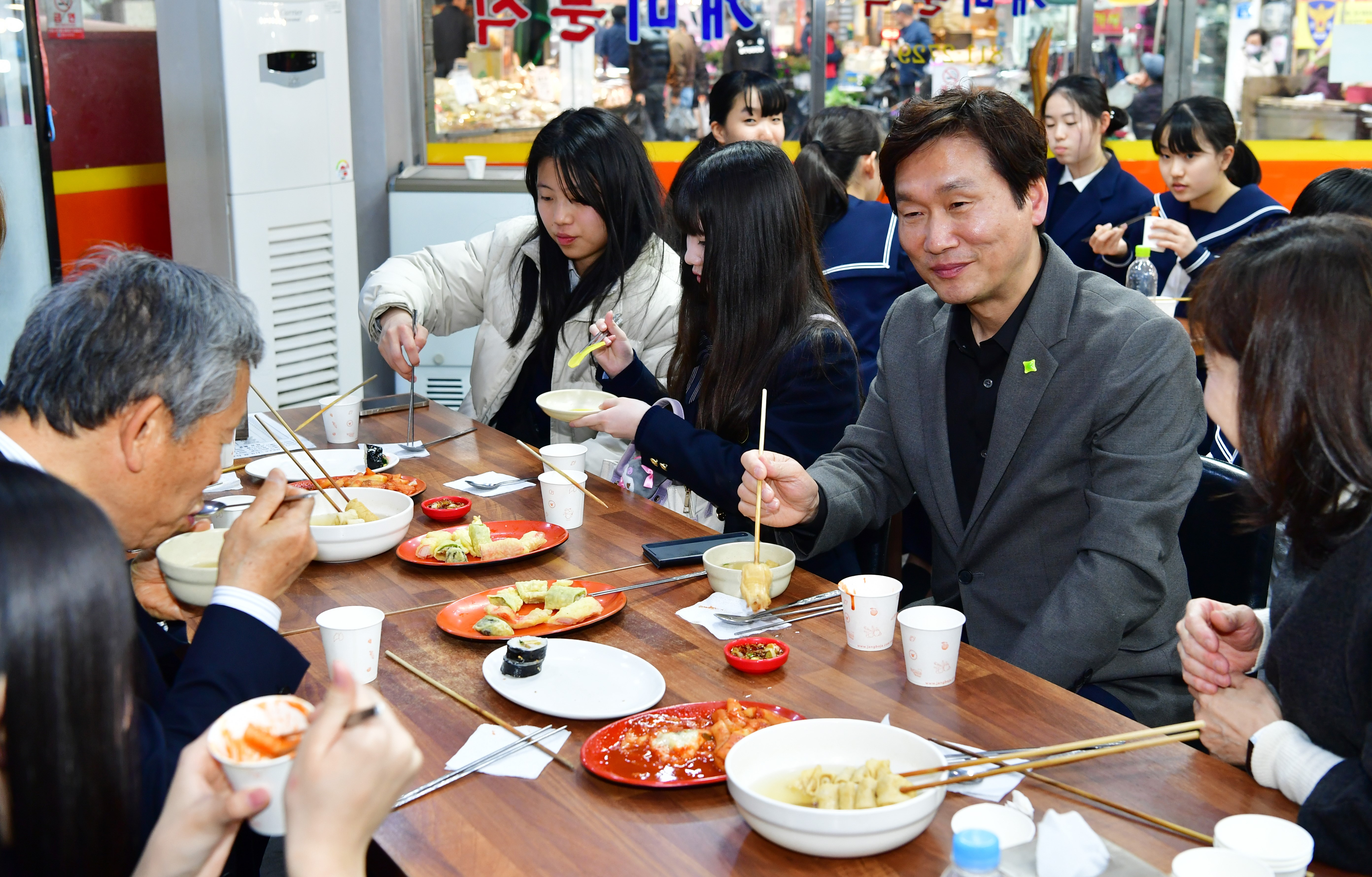 “경산 친구들 만나러 왔어요!”