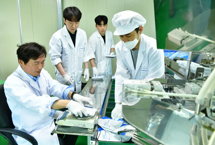 조현일 시장, 지역 기업 ‘氣 살리기’