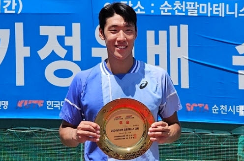 경산시청 신우빈, 실업무대 첫 우승