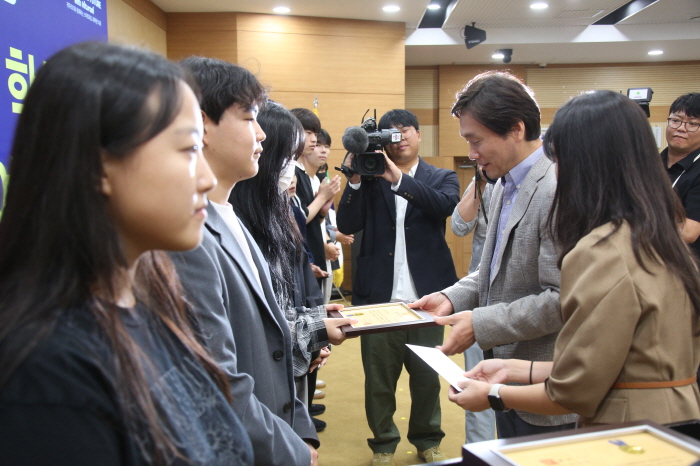 귀뚜라미그룹, 경산 인재들 장학금 지원