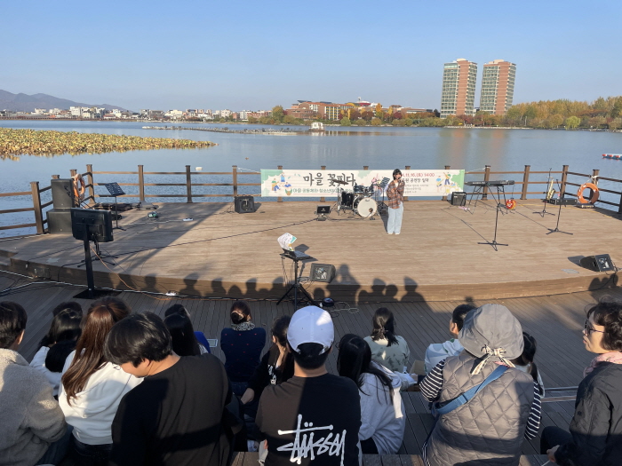 경산시청소년문화의집 , 동아리연합 버스킹 공연 개최