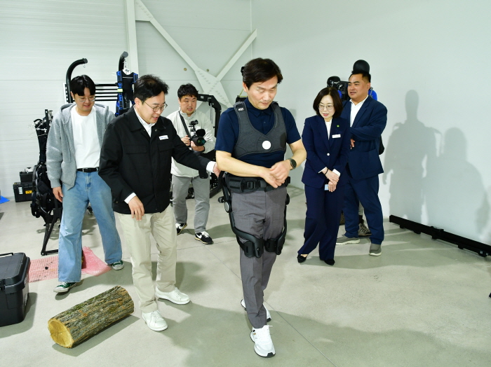 ‘내우외환’ 위기 속 기업 기(氣) 살리기