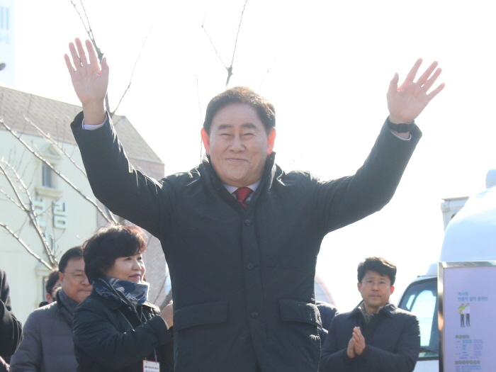 추락하는 경북 경제 “재도약의 열쇠는?”
