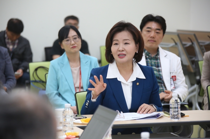 이수진 국회의원, 경산 공공의료 현장 방문